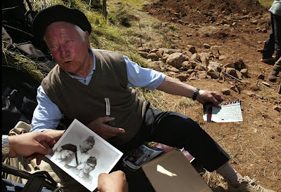 Theo Francos en la fosa de Piedrafita de Babia, 2002 | Foto: ElMundo.es